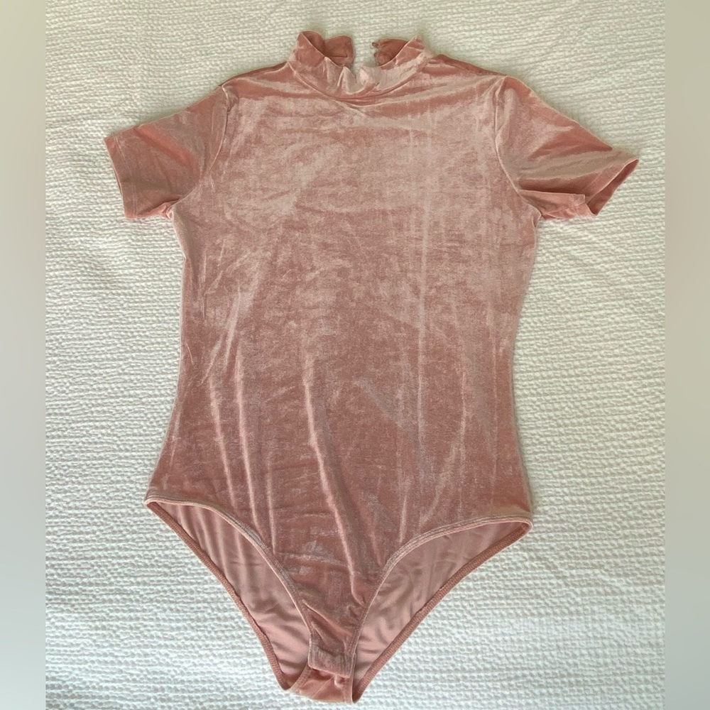 Crushed Velvet Bodysuit • Pink